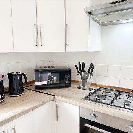 ロンドンCharming Flats With Fast Wifi On The Famous Abbey Roadアパートメント エクステリア 写真