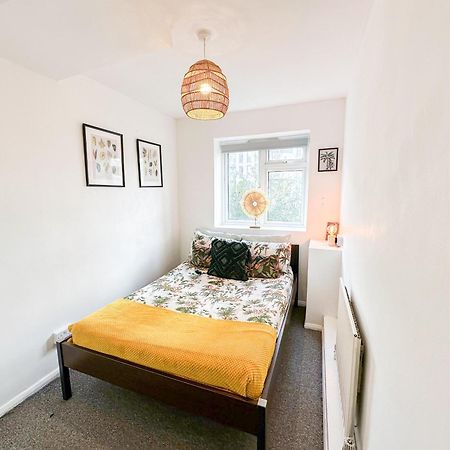 ロンドンCharming Flats With Fast Wifi On The Famous Abbey Roadアパートメント エクステリア 写真